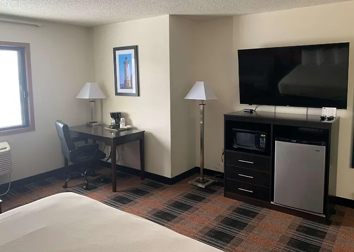 Baymont By Wyndham Waupun